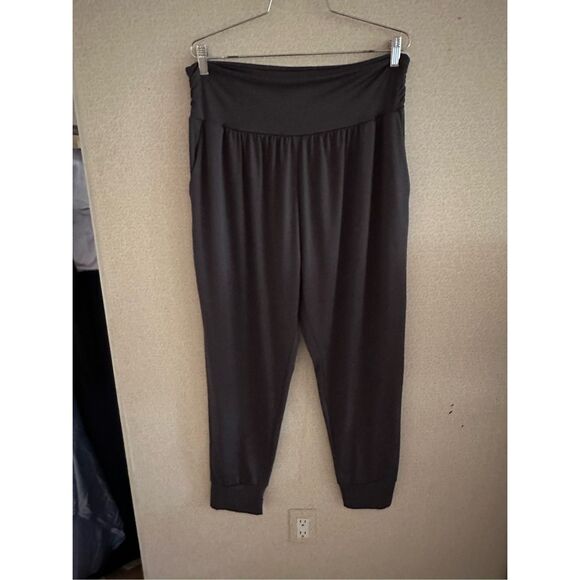 High waisted, lightweight joggers with pockets - Picture 1 of 7